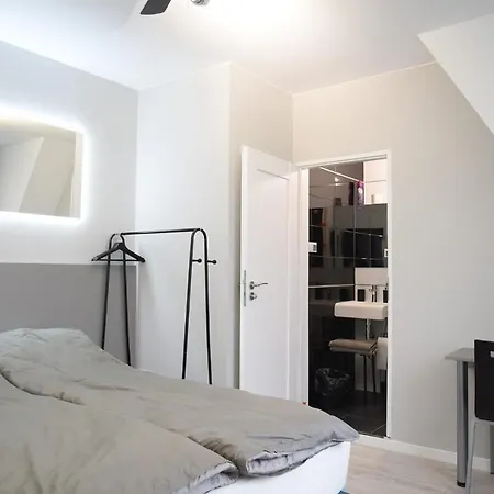 Komfort Aparthotel 3*