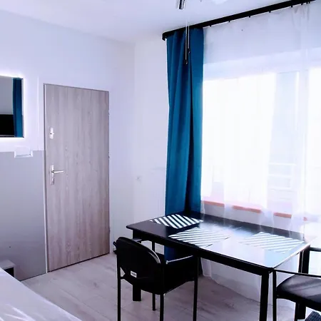 Aparthotel Komfort 3*