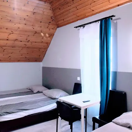 Apartmanhotel Komfort Willa+ Bis