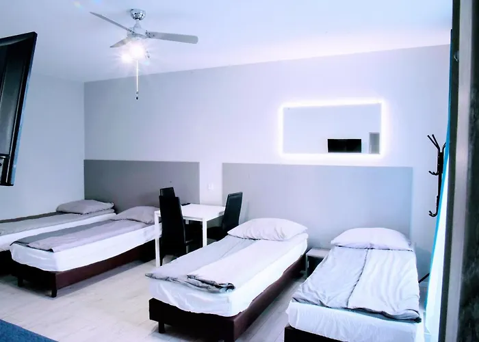 Aparthotel Komfort 3*